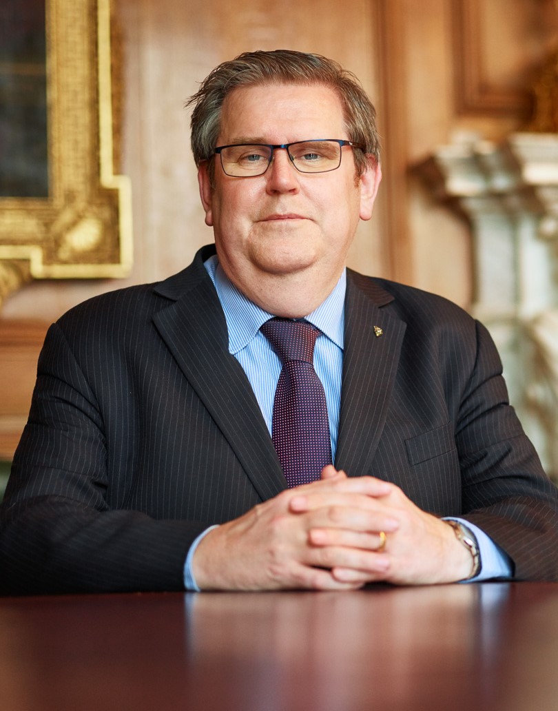 Dr Robert Organ, Deputy Warden, Goldsmiths' Company Assay Office